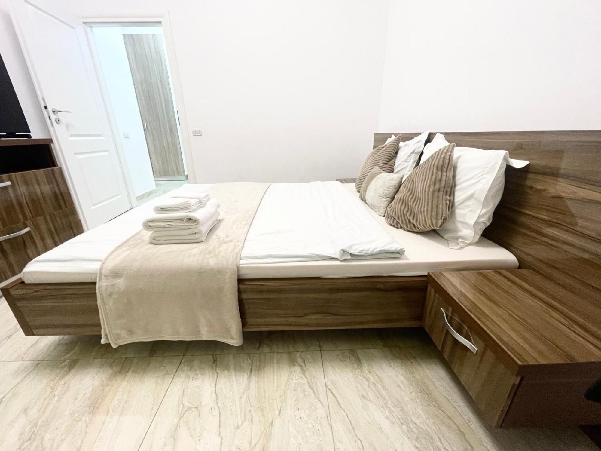 Central Adress Dd20 Bükreş Dış mekan fotoğraf